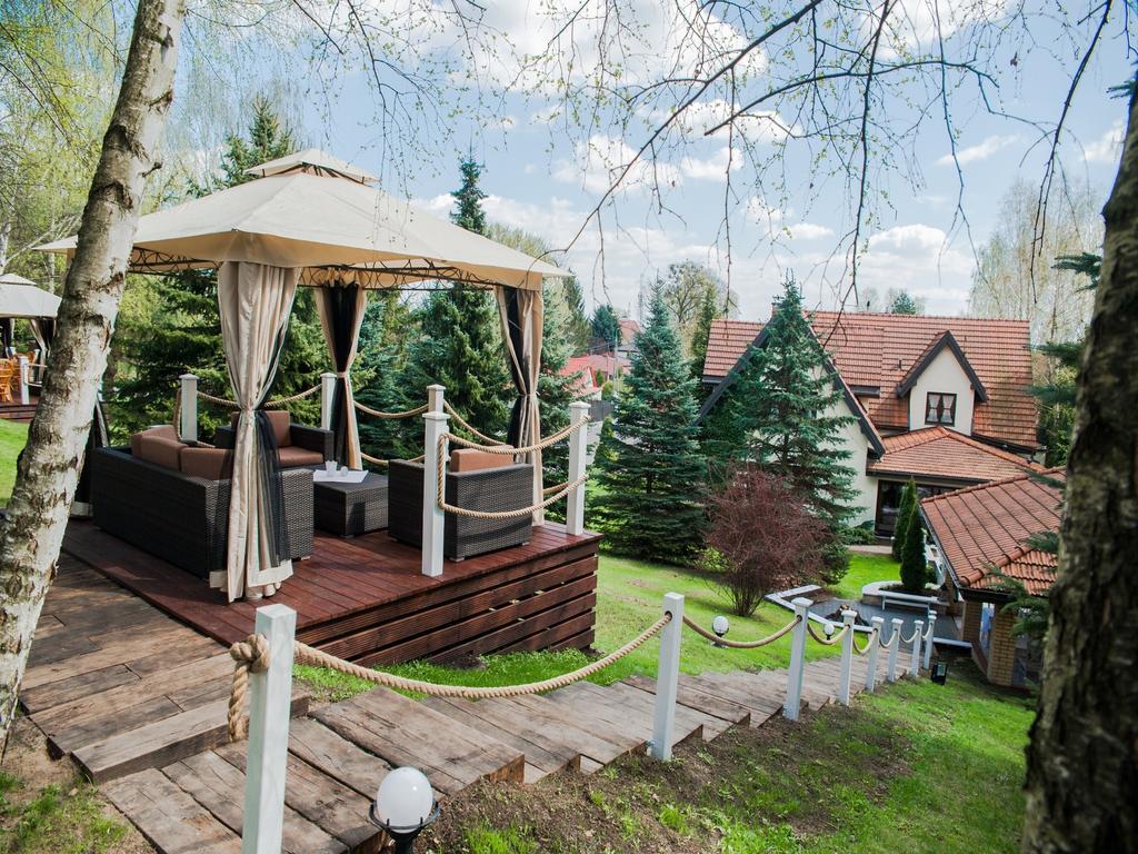 Noce I Dnie Hotel Konstancin-Jeziorna Exterior photo