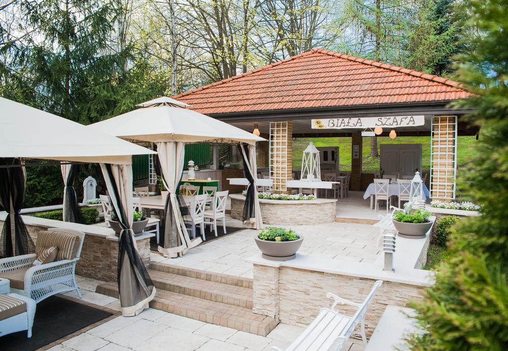Noce I Dnie Hotel Konstancin-Jeziorna Exterior photo